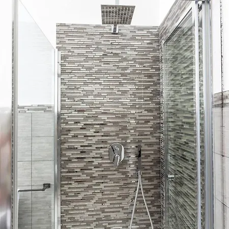 Sorrentovibes - New & Stylish Two Bedroom With Balconies 索伦托