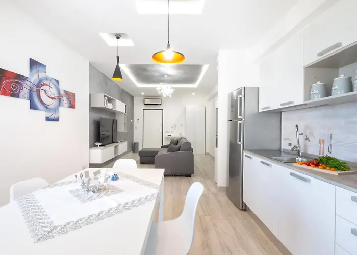 Appartement Sorrentovibes - New & Stylish Two Bedroom With Balconies