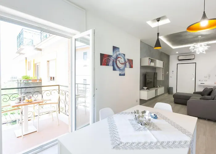 Sorrentovibes - New & Stylish Two Bedroom With Balconies Appartement *