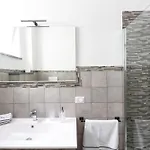 Sorrentovibes - New & Stylish Two Bedroom With Balconies * 상트아그넬로