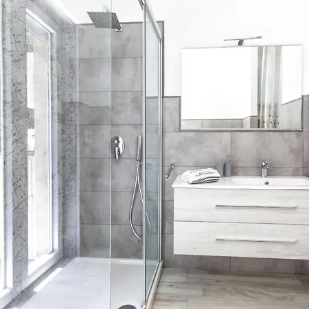 Sorrentovibes - New & Stylish Two Bedroom With Balconies ソレント