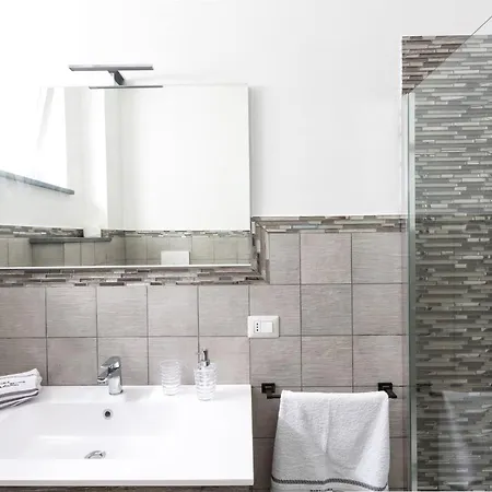 Sorrentovibes - New & Stylish Two Bedroom With Balconies * Sorrento