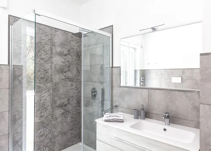 Sorrentovibes - New & Stylish Two Bedroom With Balconies Apartman *