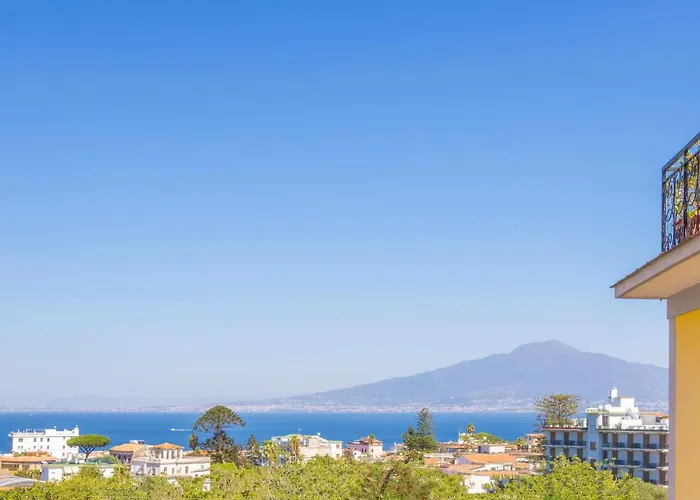 Sorrentovibes - New & Stylish Two Bedroom With Balconies Apartmán